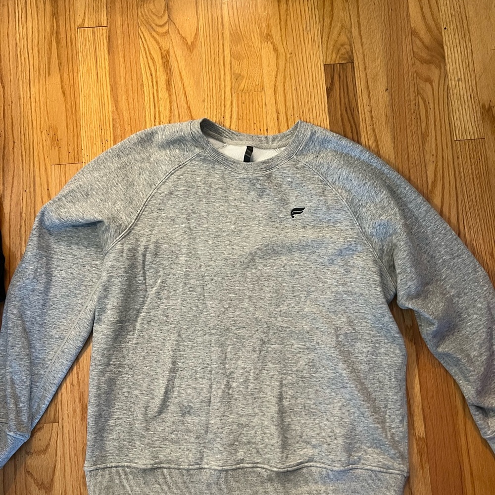Fabletics Light Gray Crewneck Sweater